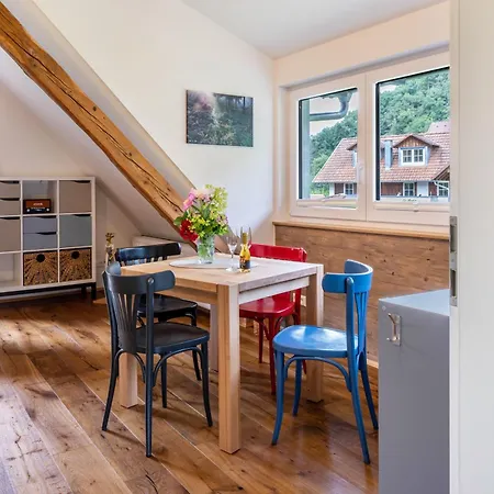 Ferienzimmer Dorfcafe Am Bach Pensionat Münstertal